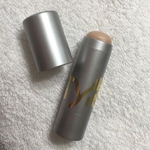 Tyra Beauty Cream Luminizer